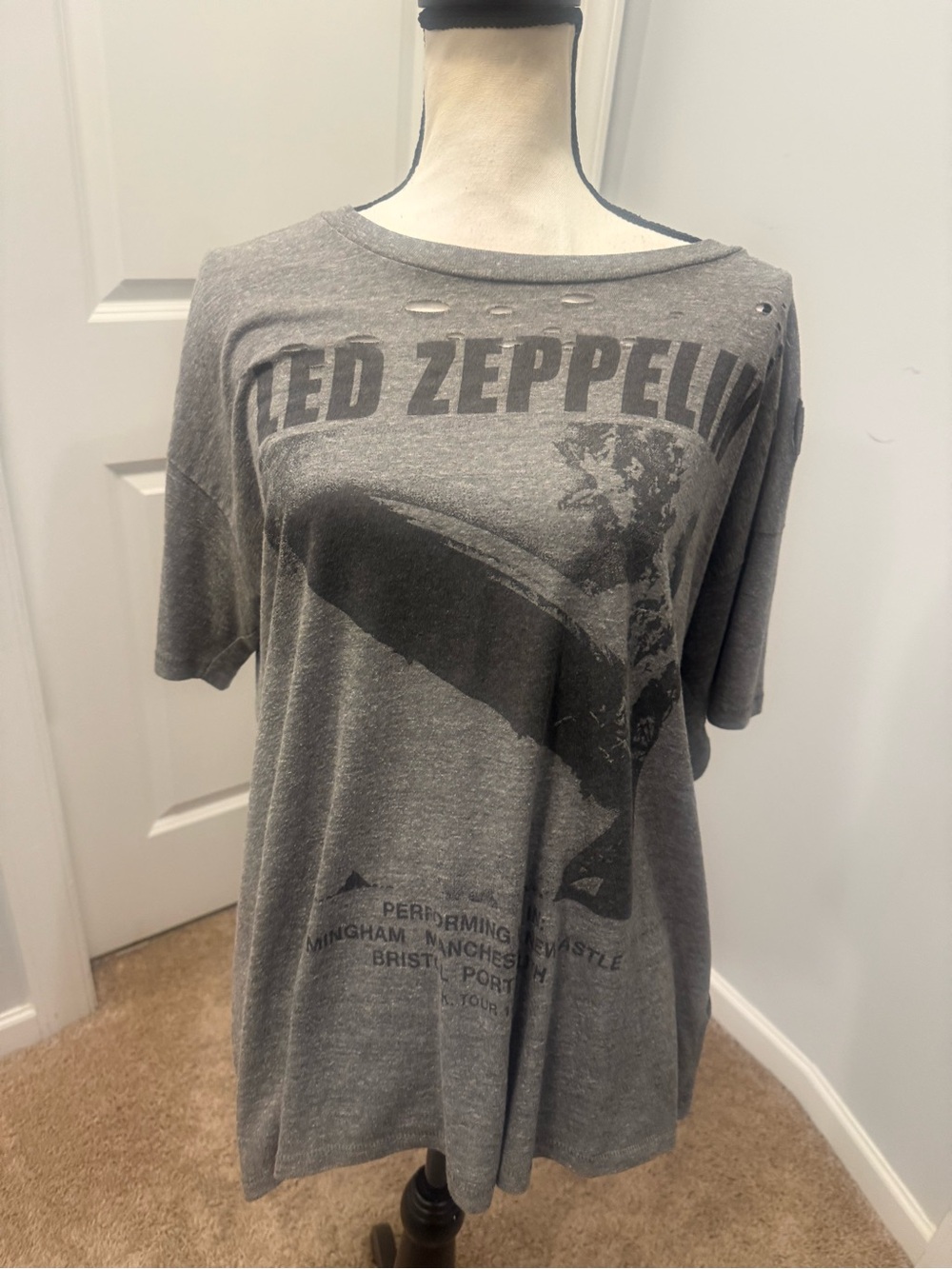 Daydreamer Led Zeppelin Distressed Graphic Tee Small Gray Oversized Band Shirt